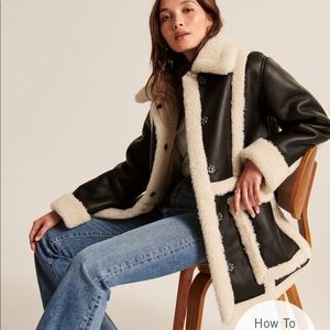BRAND NEW Oversized Sherpa-Lined Vegan Leather
Coat Abercrombie&Fitch